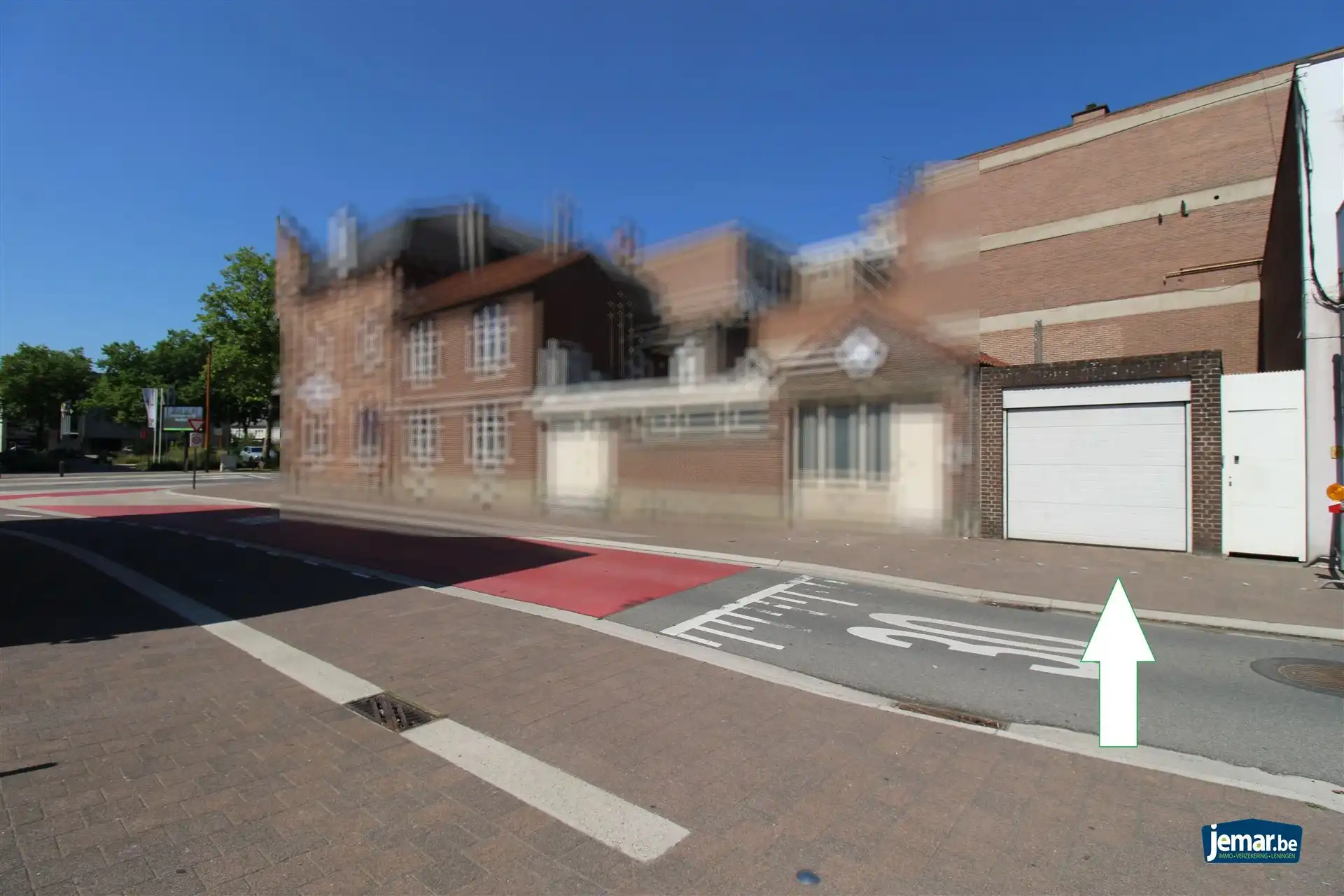 Karaktervol handelspand met woonst op toplocatie – ideaal om wonen en werken te combineren in het hart van Maasmechelen! foto 18