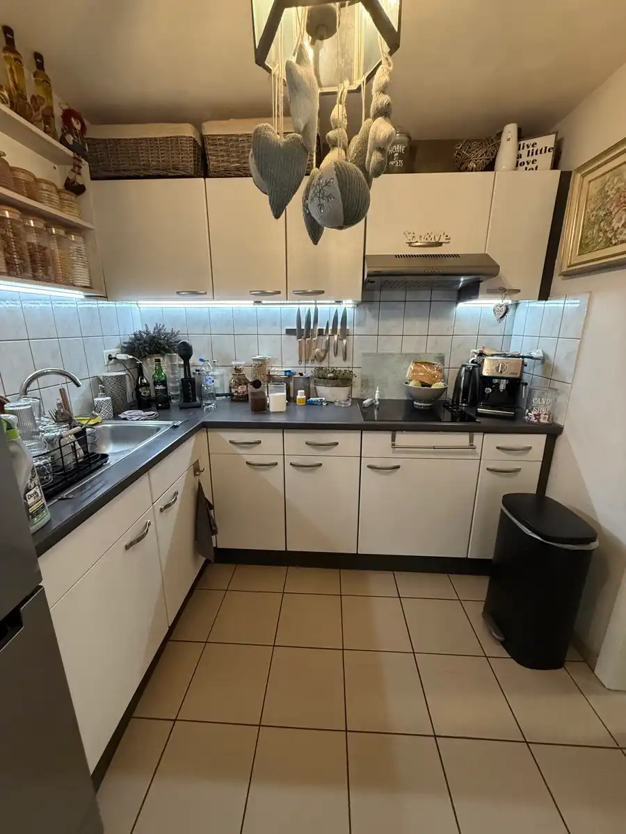 Instapklaar appartement met terras op toplocatie in Genk foto 7