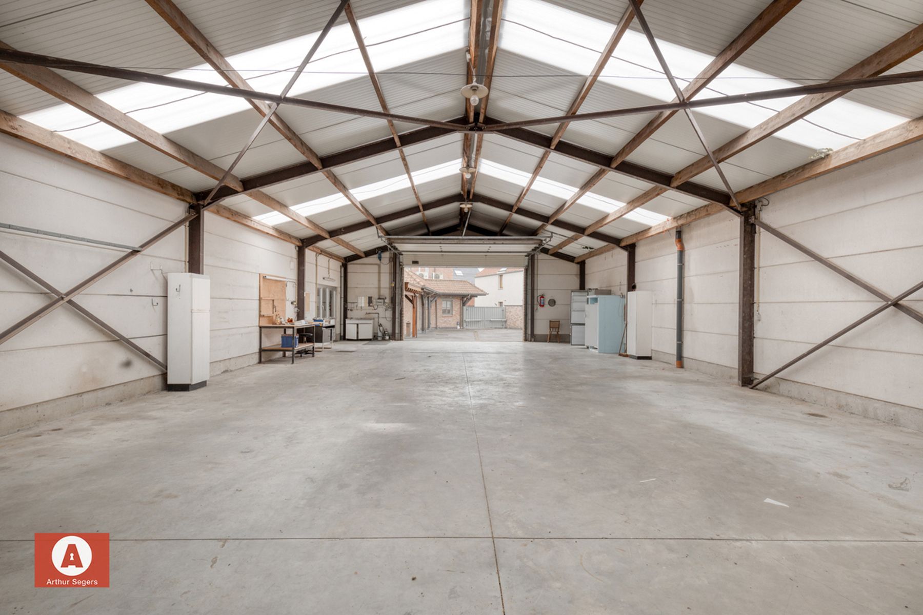 Instapklare halfopen woning met atelier in Opstal foto 27