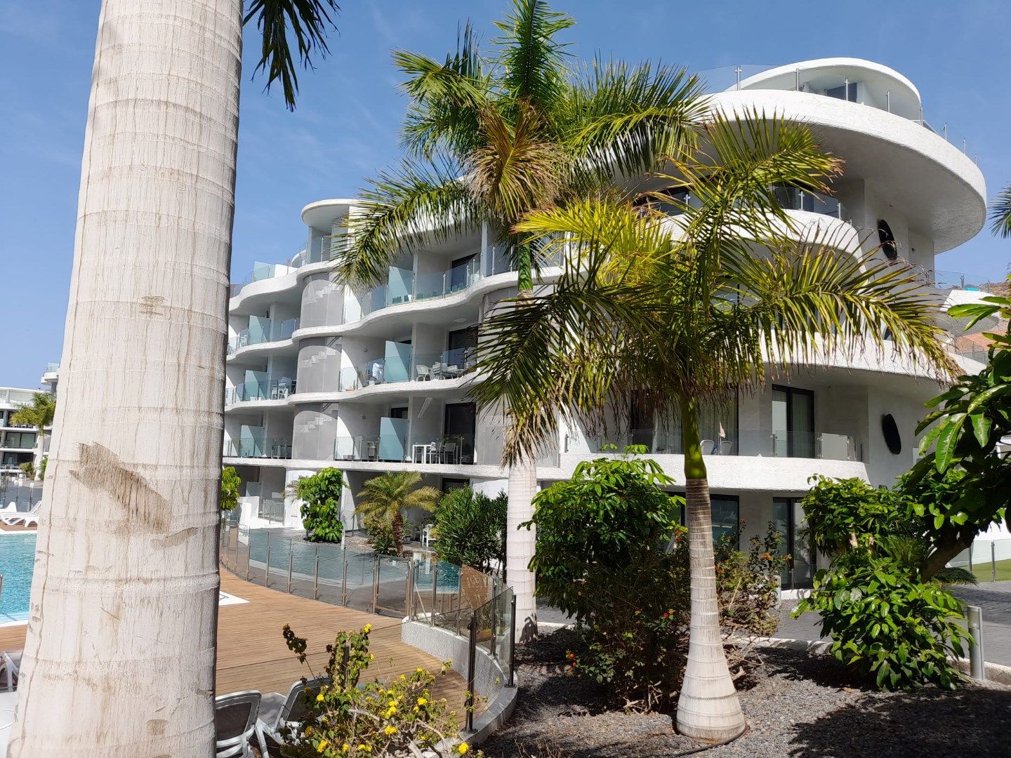 Gemeubeld appartement met 2 slaapkamers en badkamers, Las Olas te Palm mar Arona Tenerife foto 1