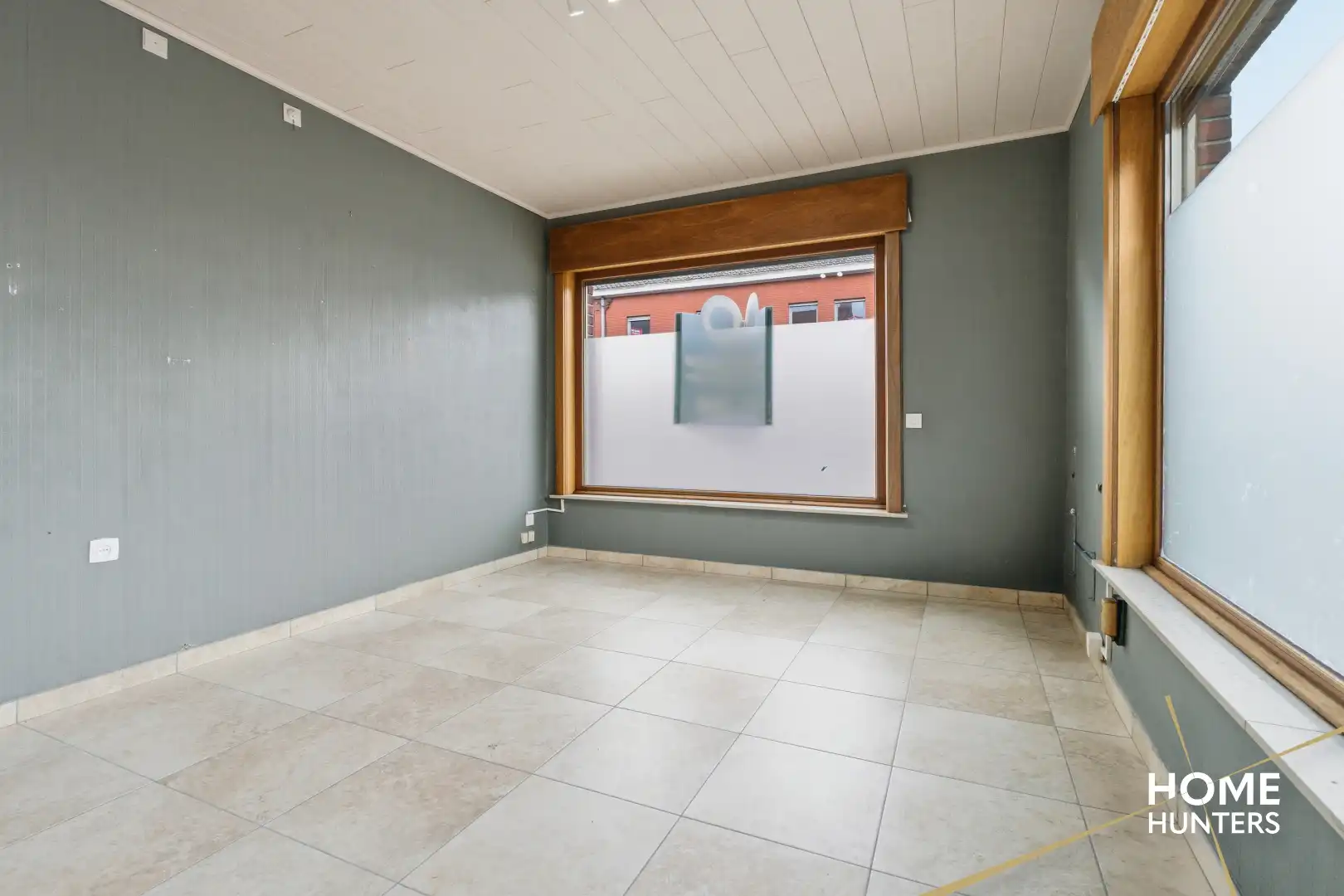 Woning met 3 slaapkamers en zéér ruime loods op gunstige ligging te Zonnebeke! foto 12
