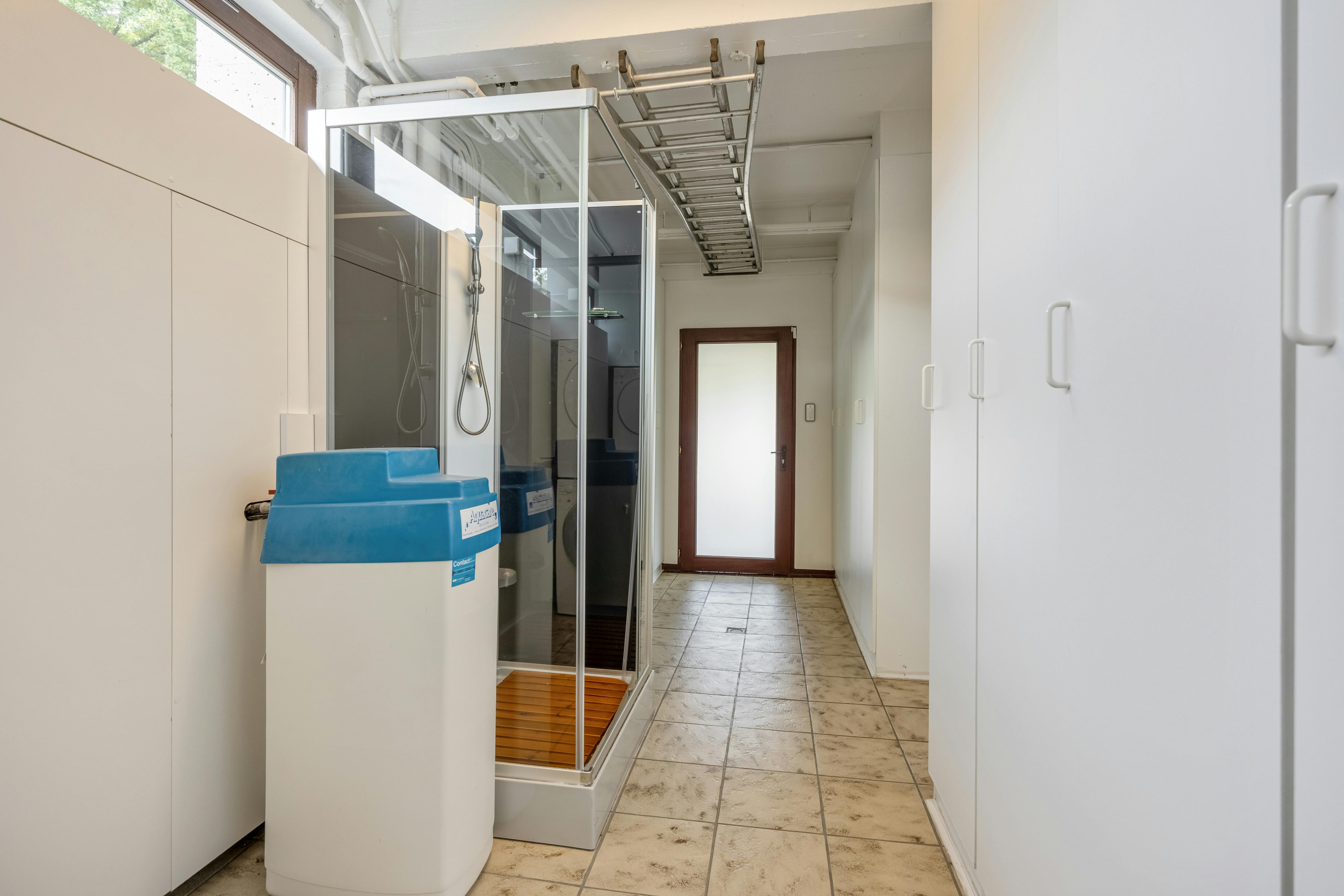 Uitzonderlijke villa met praktijk op toplocatie in Hasselt foto 38