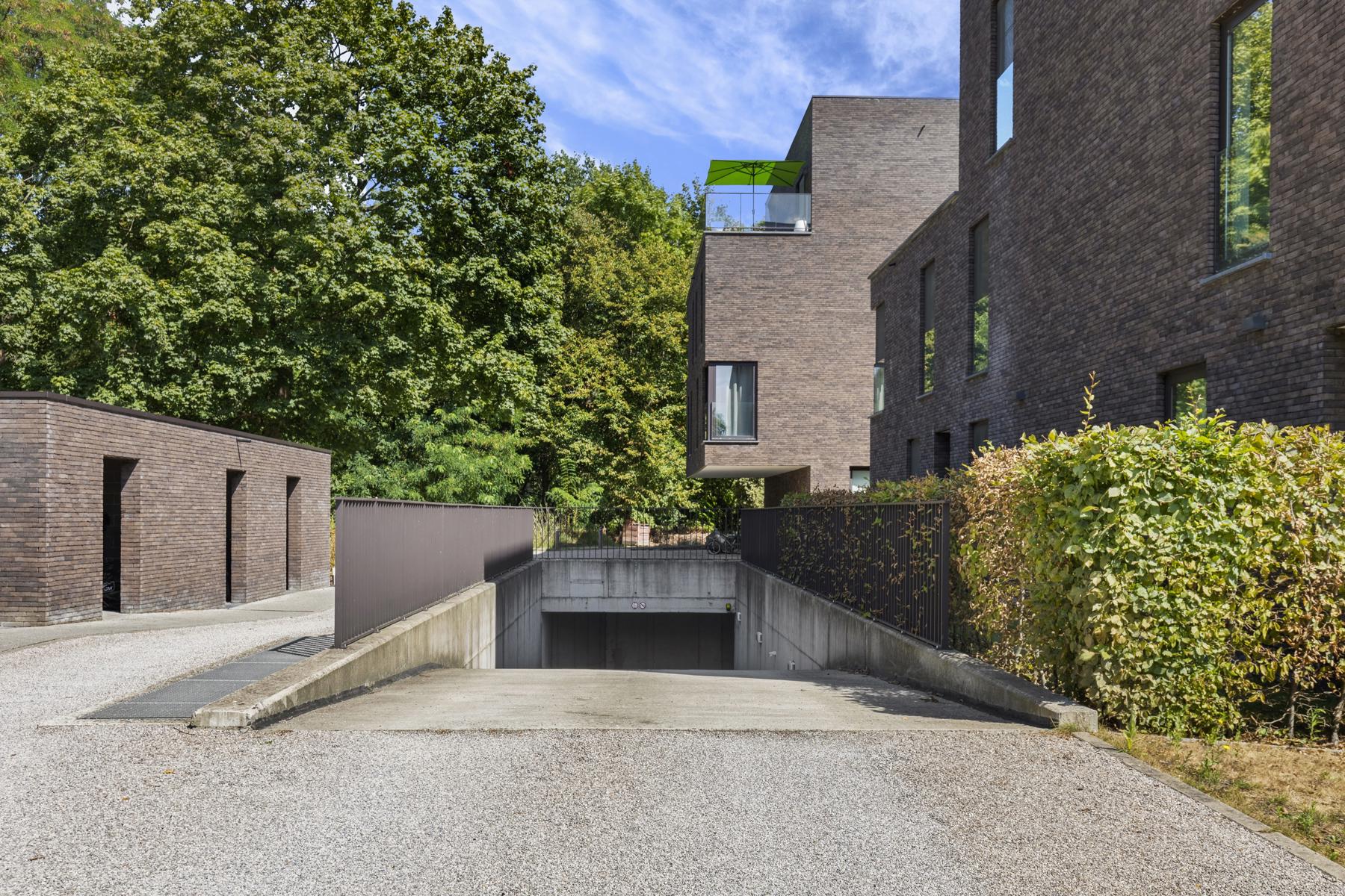 Prachtig 2 slaapkamer appartement  in een groene omgeving  foto 15