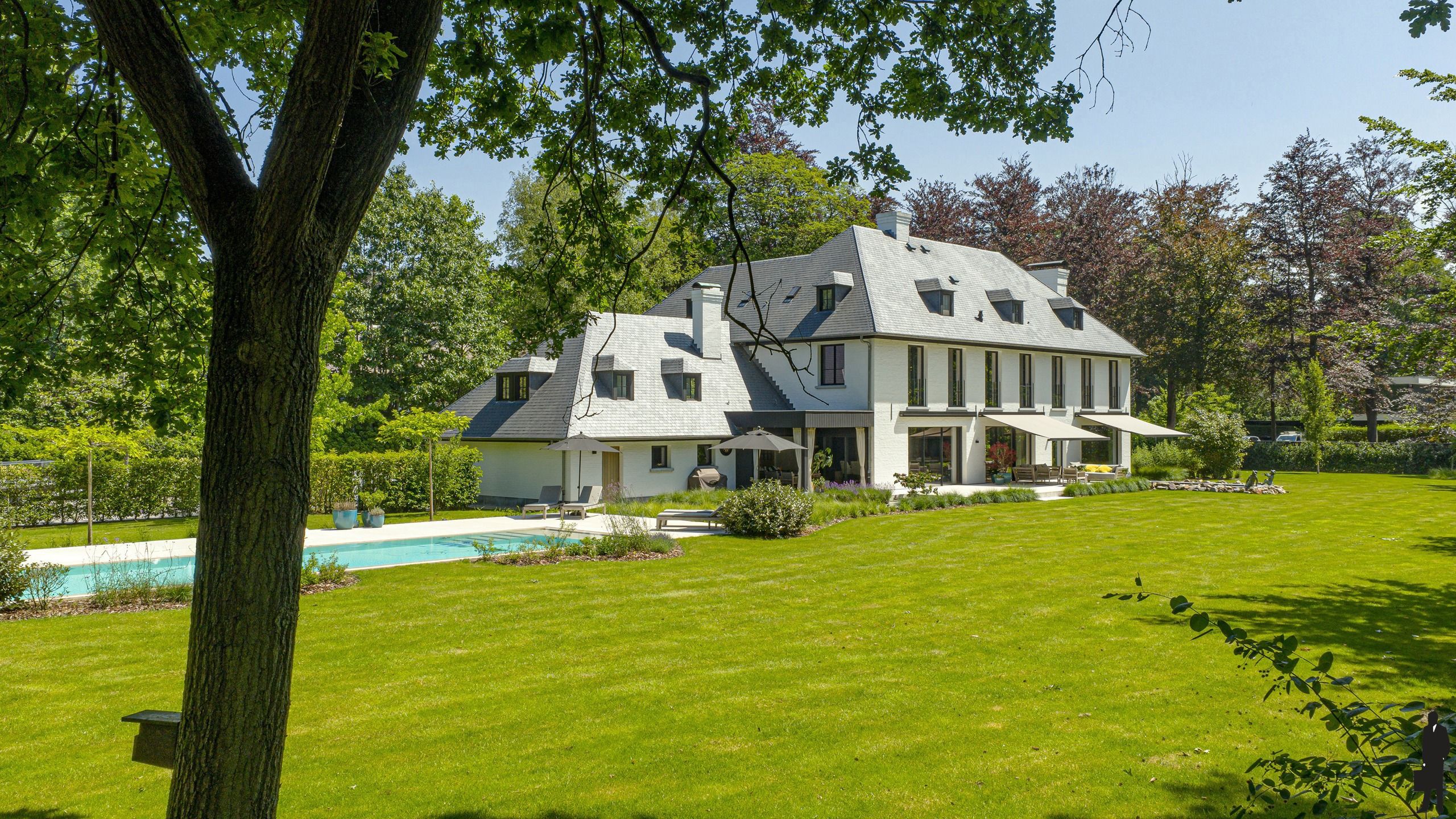 Exclusieve villa met zwembad en bijgebouw op 6.457 m² foto 44
