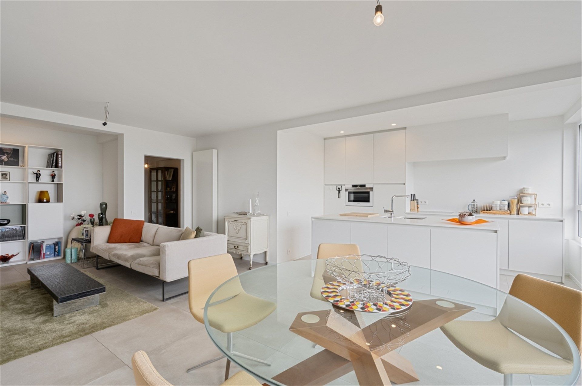 Ruim en stijlvol appartement met terras en prachtig uitzicht in hartje Aalst foto 7