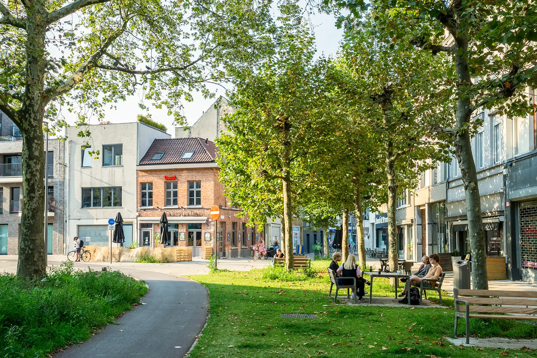 Unieke, lichtrijke loft van ca. 229 m² met ruime stadstuin foto 3
