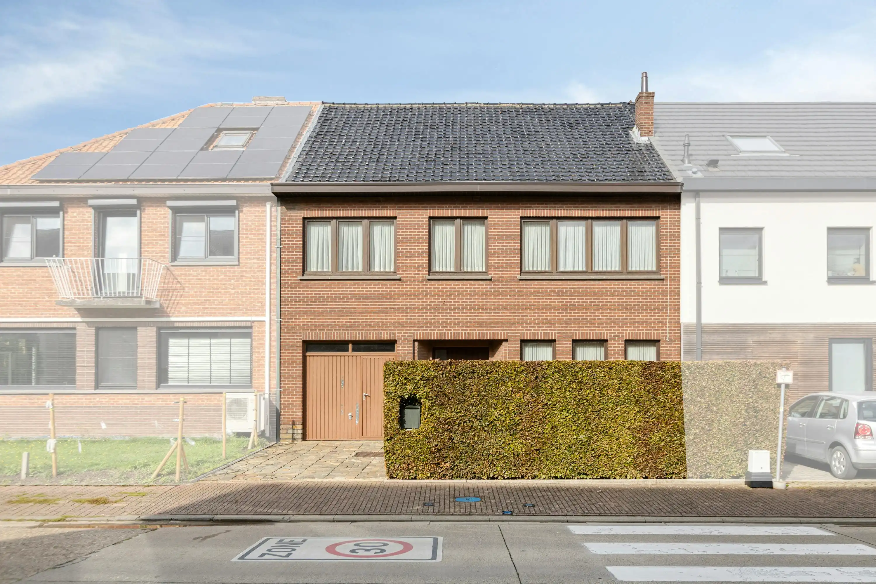 Hoofdfoto van de publicatie: Huis met 4 slaapkamers en garage te koop in centrum Alken