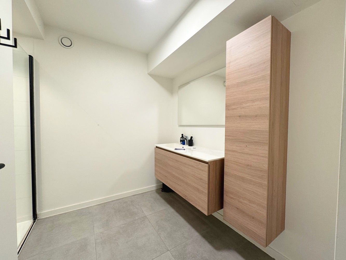 TE HUUR: Modern Nieuwbouwappartement met garage dicht nabij Maastricht foto 5