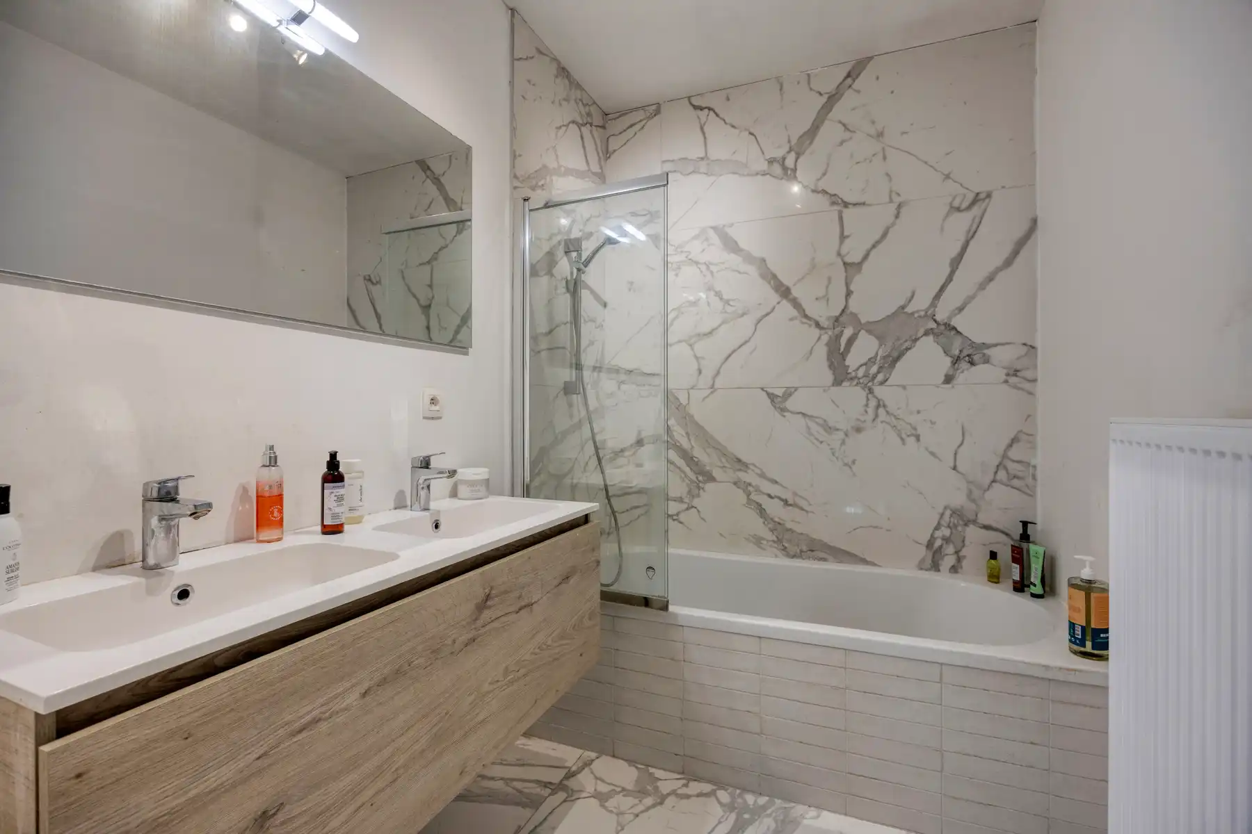 Prachtig duplex appartement met 2 kamers, tuin & staanplaats foto 19