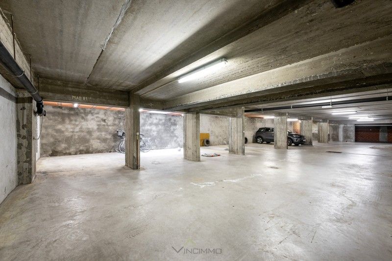 Te koop: Autostaanplaats in Residentie Madeleine – Duinbergen foto {{pictureIndex}}