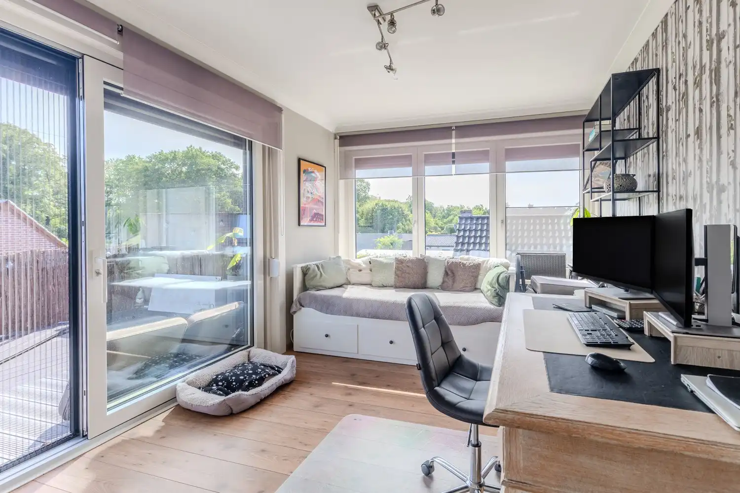 Instapklaar duplex-appartement op geliefde locatie aan de Waterstraat in Lanaken foto 16