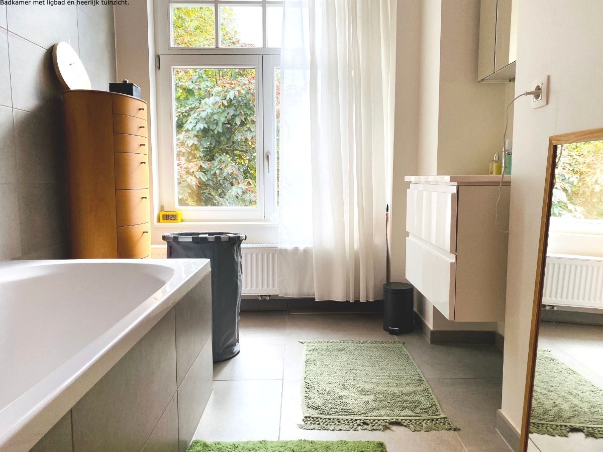 Super design Flat 95 m2 met gesloten garagebox en kelder foto 22