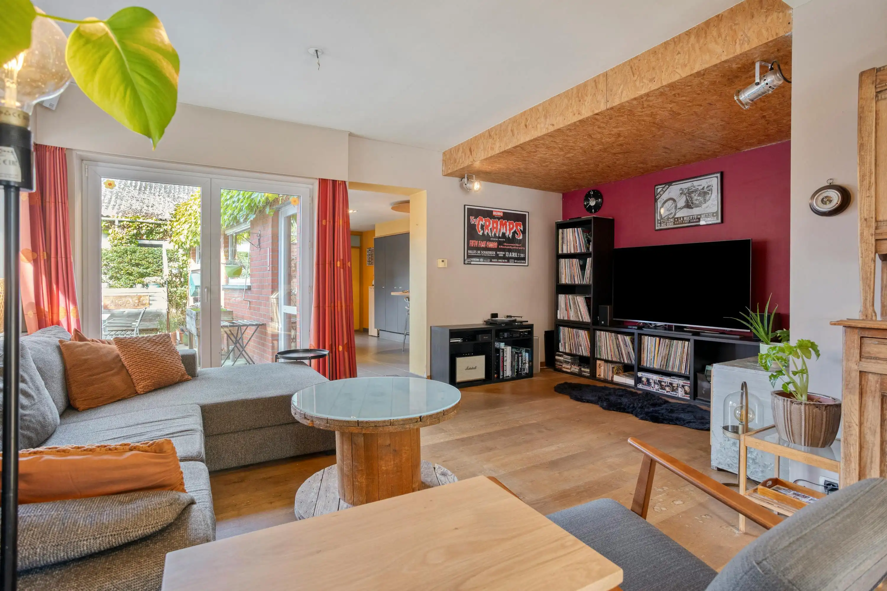 Half open woning met bijgebouw van 60 m2 foto 5