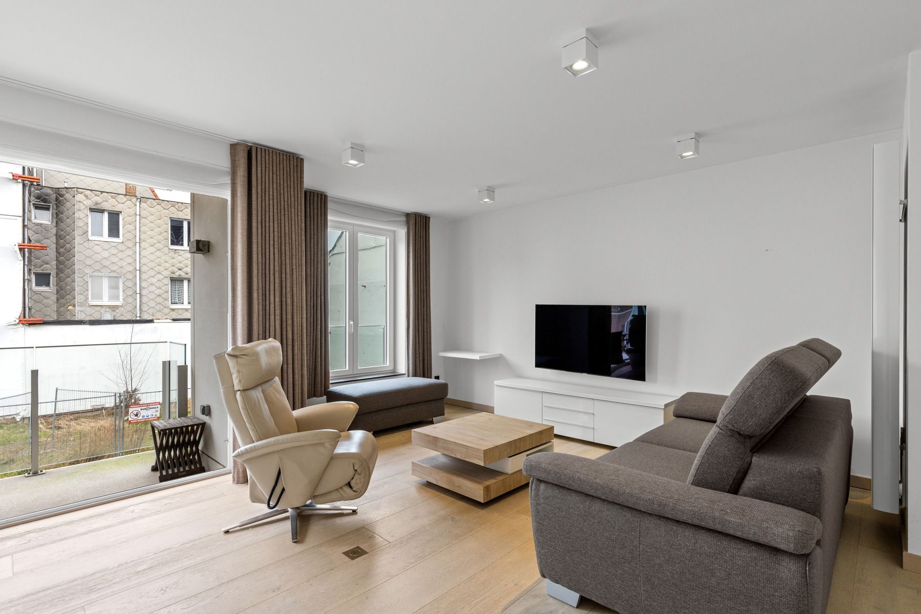  Uitstekend onderhouden 2 slpk appartement in hartje Bredene foto 7