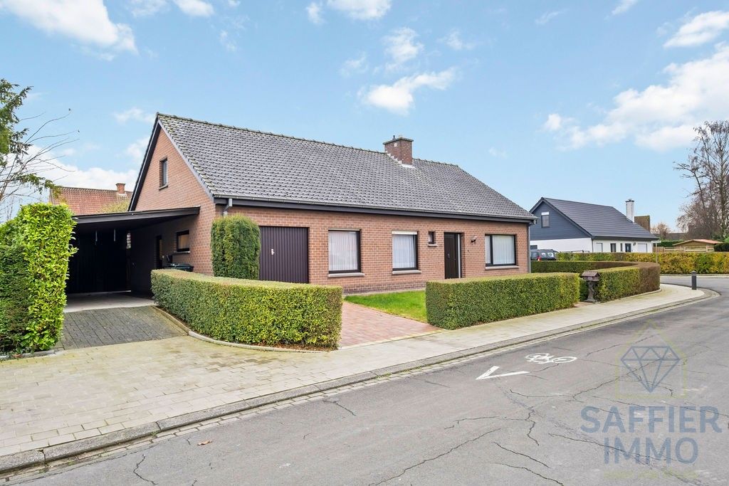 Te Koop: Ruime woning in rustige wijk in Hulste 🏡 foto 1