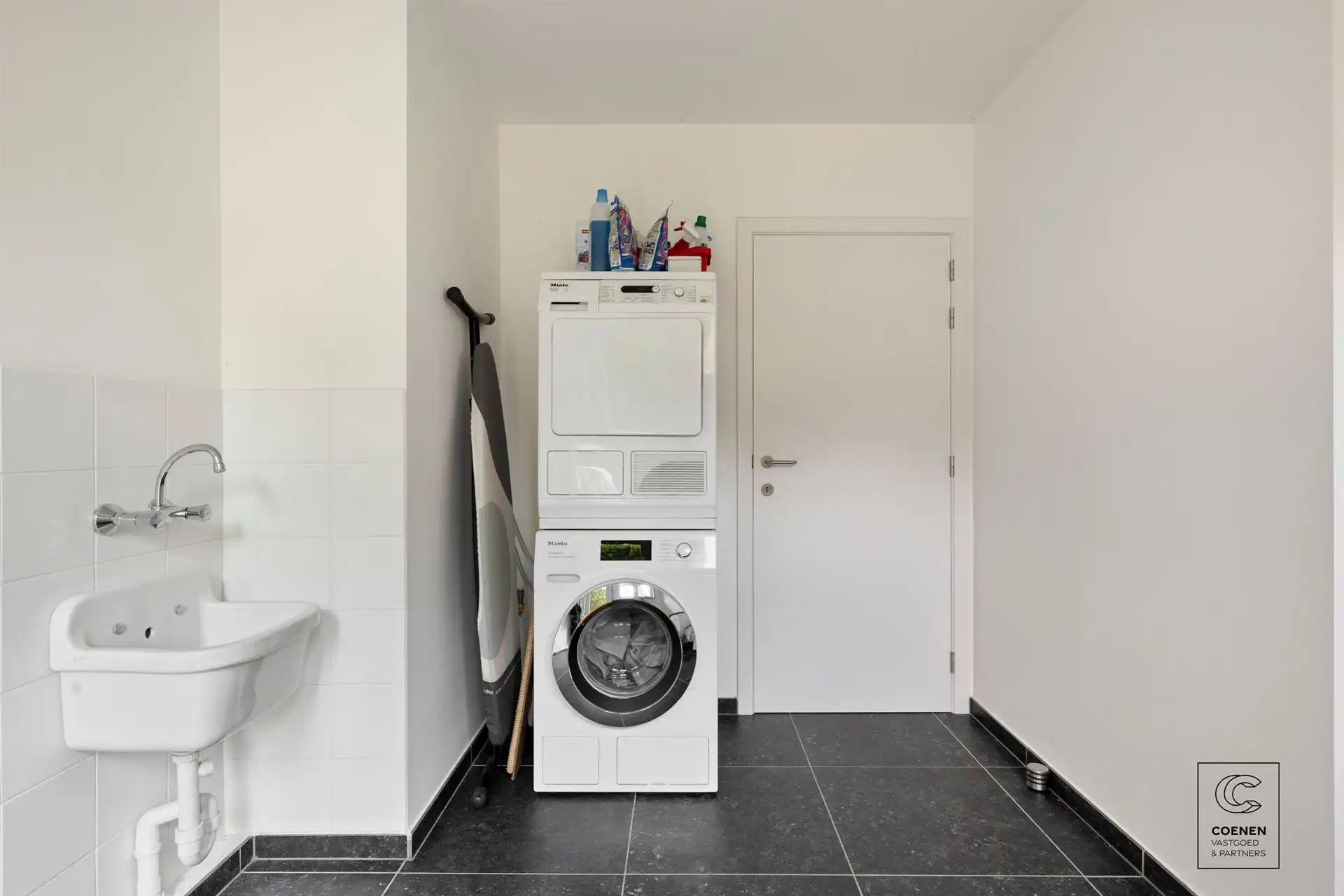 Instapklare bel-étage van 180 m² met 3 slpk's te Ekeren! foto 18