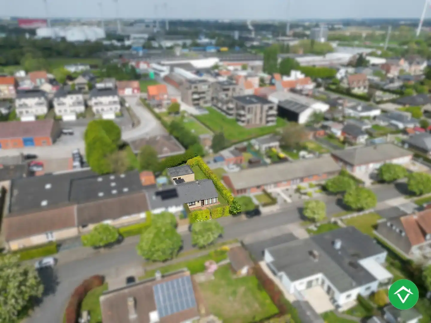 Rustig gelegen gelijkvloerse halfopen woning met 2 slpk's + dubbele garage foto 23