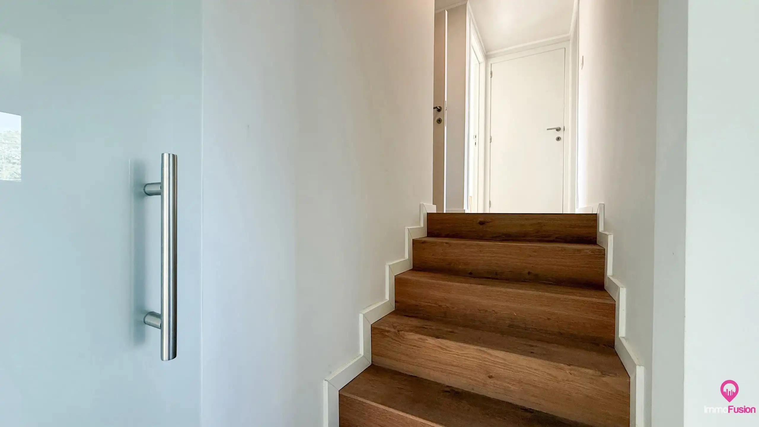 Stijlvolle, instapklare woning met 3slpk + veel lichtinval! foto 22