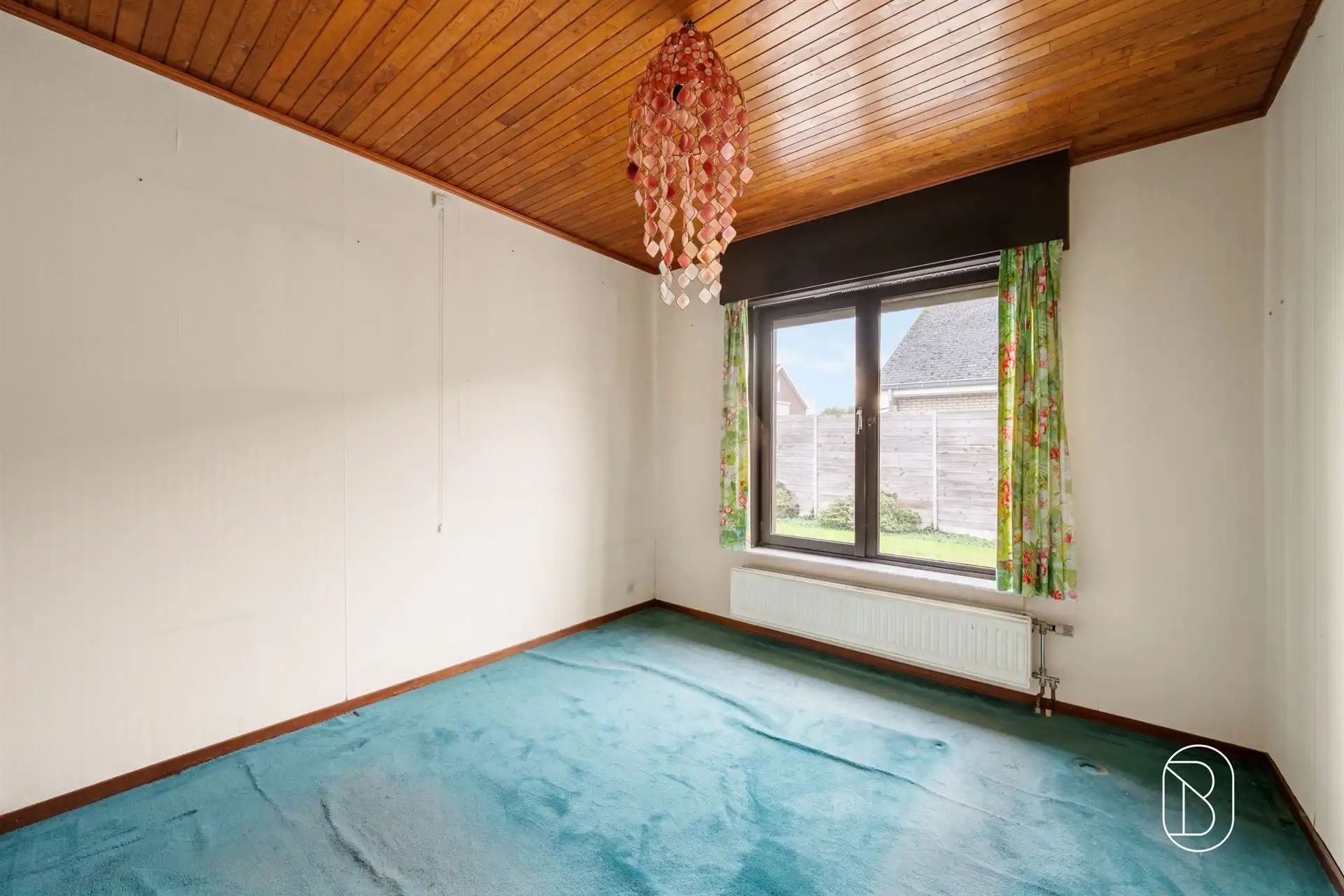 Bungalow met 3 slk, garage en tuin op rustige ligging! foto 11
