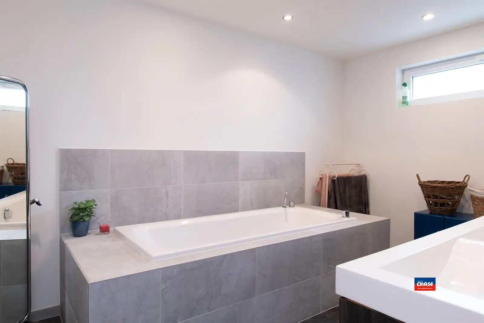 Ruime woning met 2 slpks, garage en tuin  foto 13