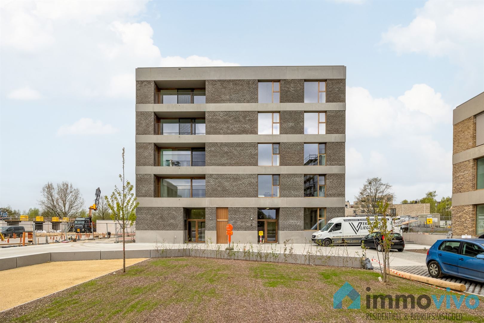 Prachtig nieuwbouwappartement in Tuin van Eden  foto {{pictureIndex}}