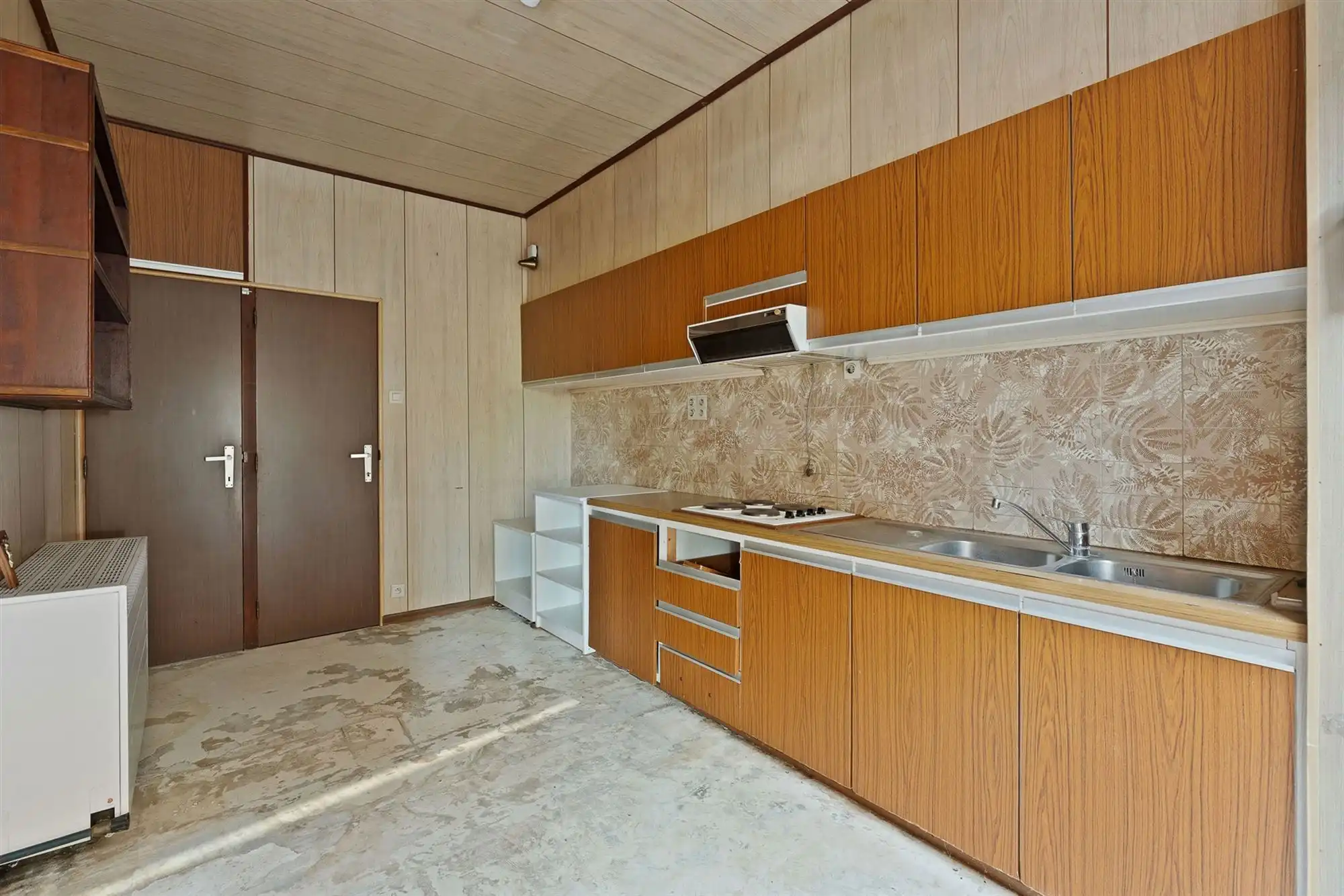 WONING MET ZICHT OP KANAAL OP PRACHTIGE LIGGING foto 14