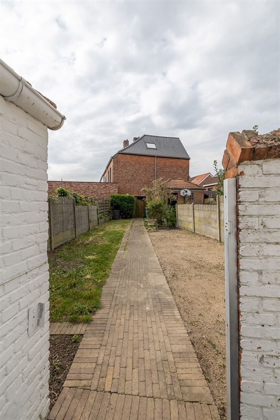 Stadswoning met 3slk en tuintje op topligging foto 42