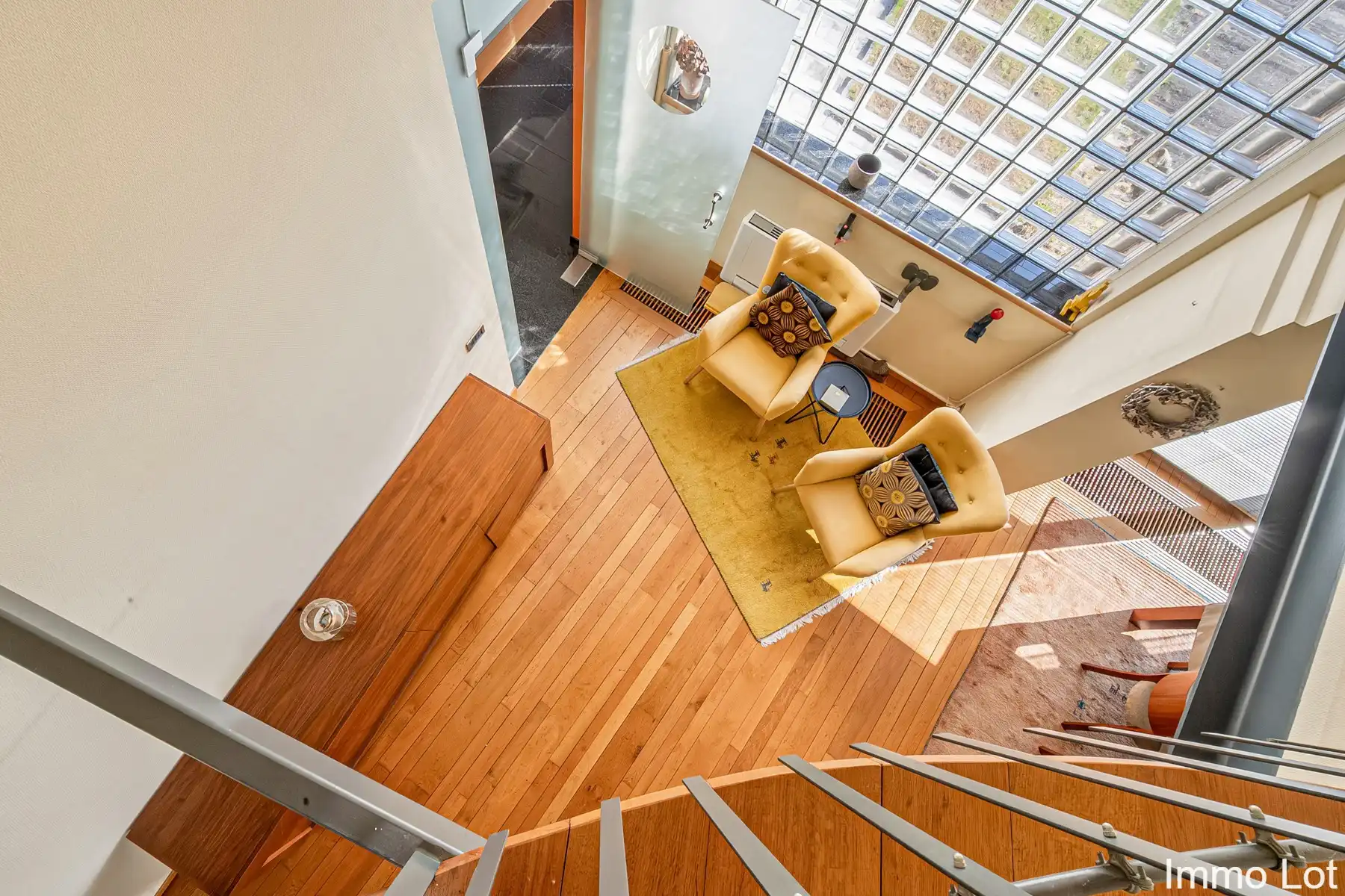 Villa met multifunctioneel bijgebouw, garage en ruime tuin foto 13