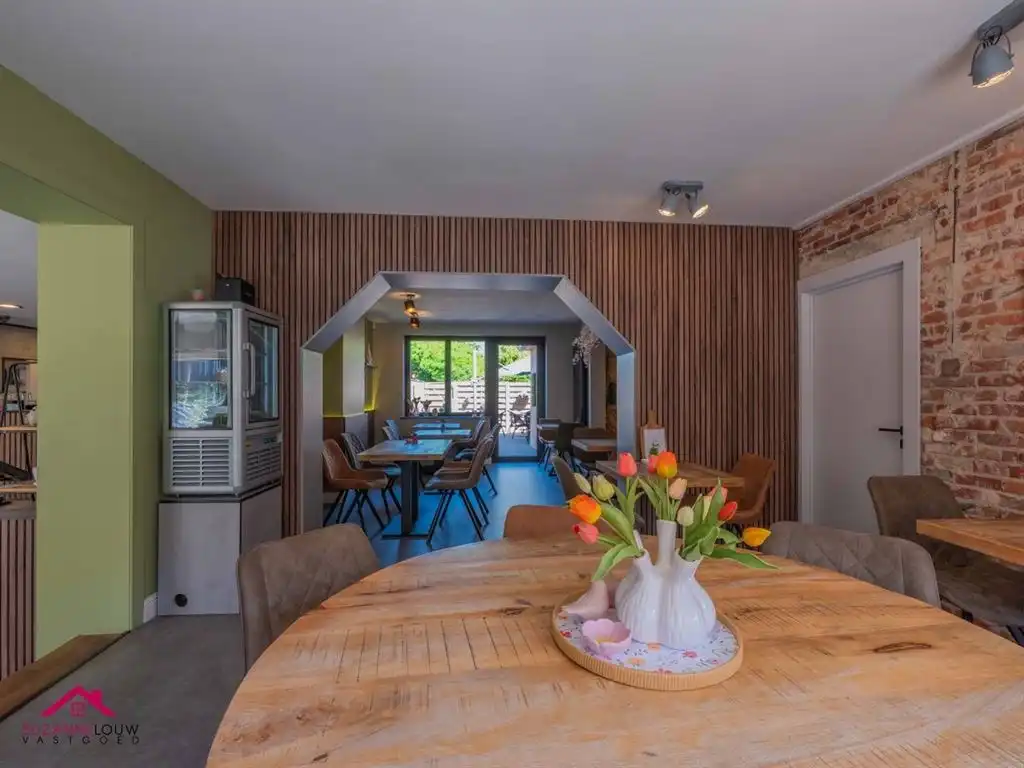 2 woningen in gesloten bebouwing met handelsruimte foto 17