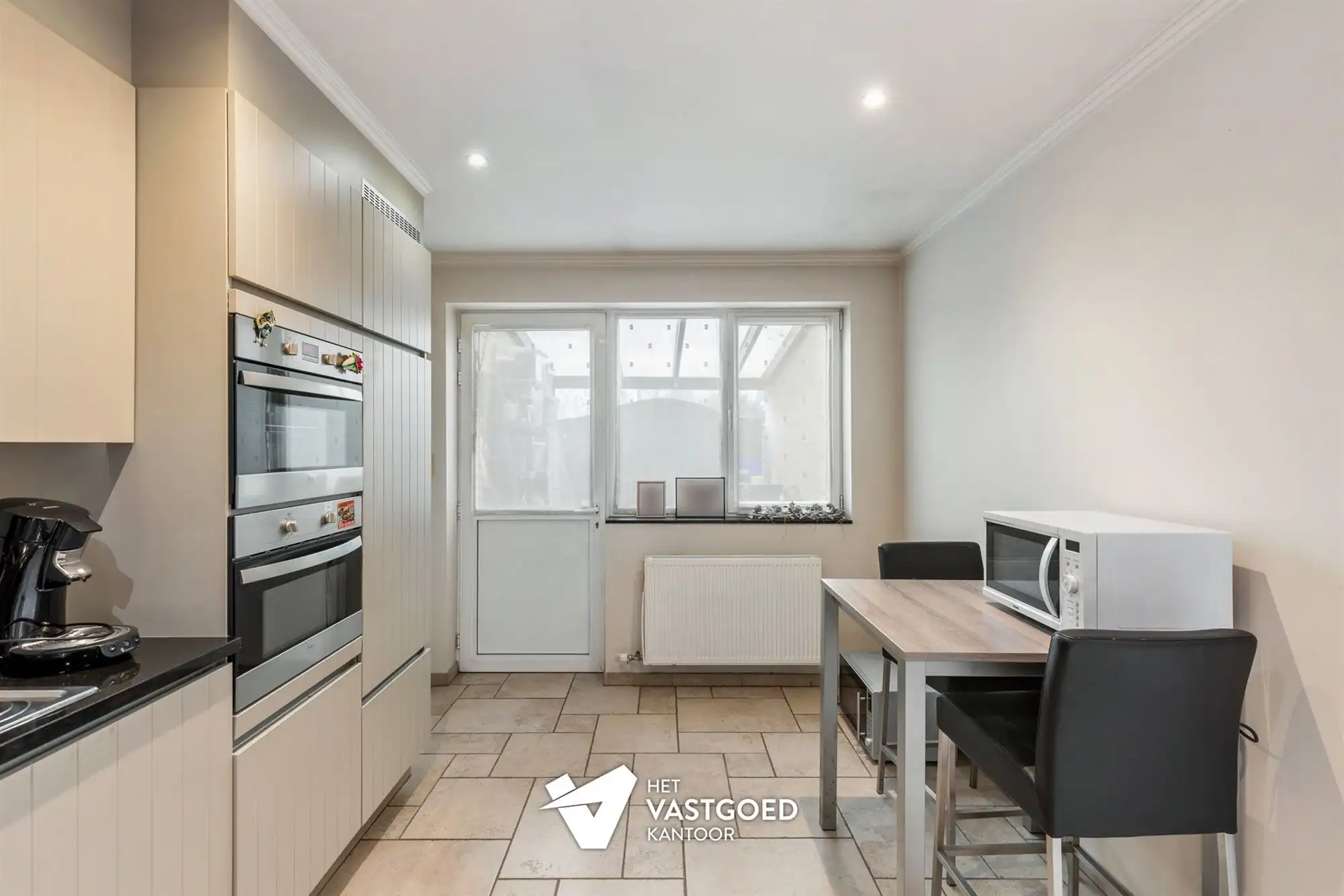 PERFECT ONDERHOUDEN GELIJKVLOERS APPARTEMENT (135M²) MET 2 SLAAPKAMERS + DRESSING EN TERRAS TE LAAKDAL foto 12