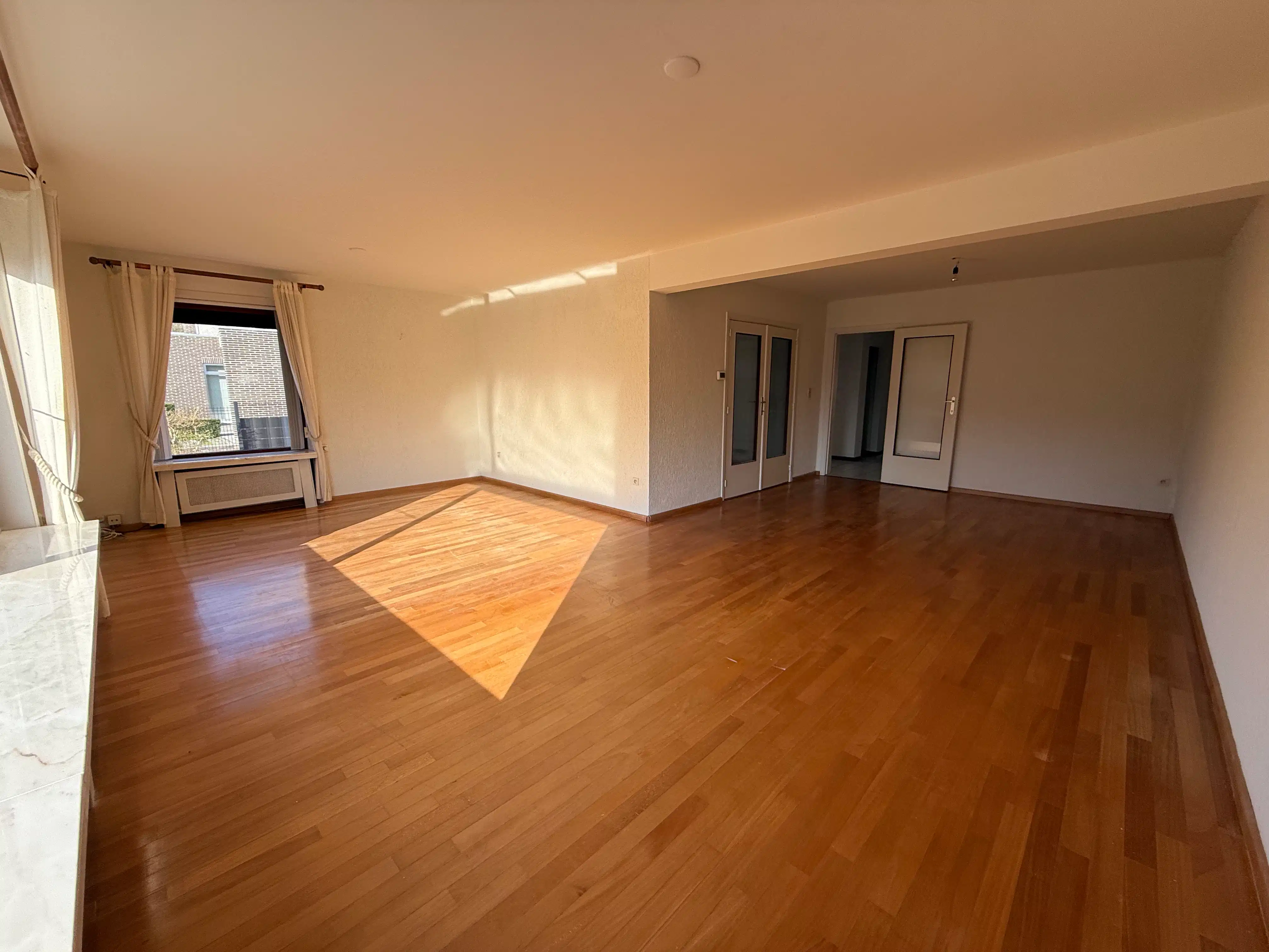 Gelijkvloerse halfopen woning met praktische tuin in Lanaken foto 7