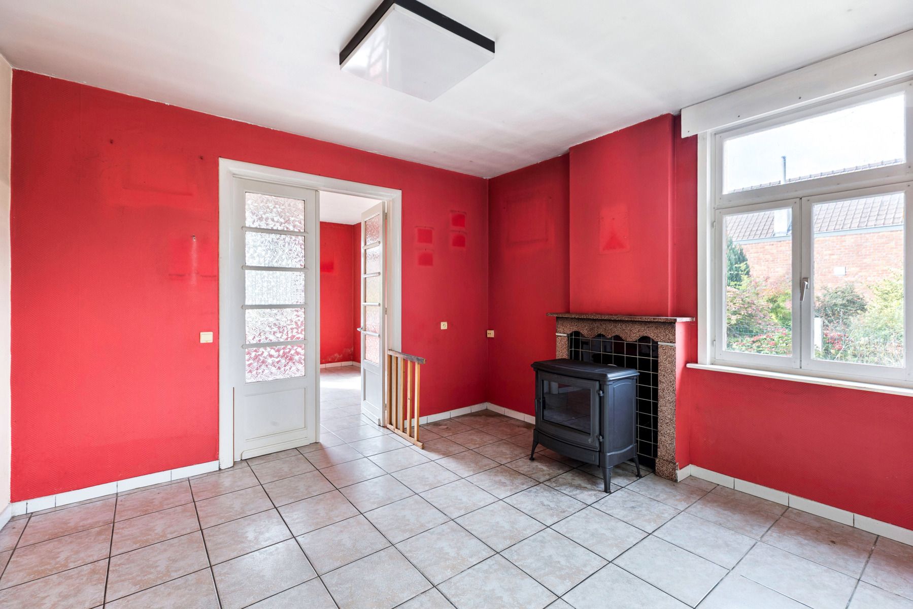 Te renoveren woning in bijzonder rustige straat in Aalter foto 3