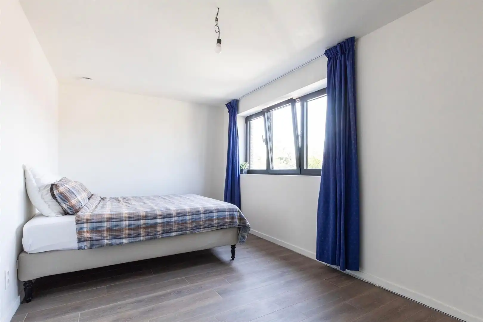 Volledig afgewerkte nieuwbouwwoning MOGELIJKS 6% BTW !! foto 15