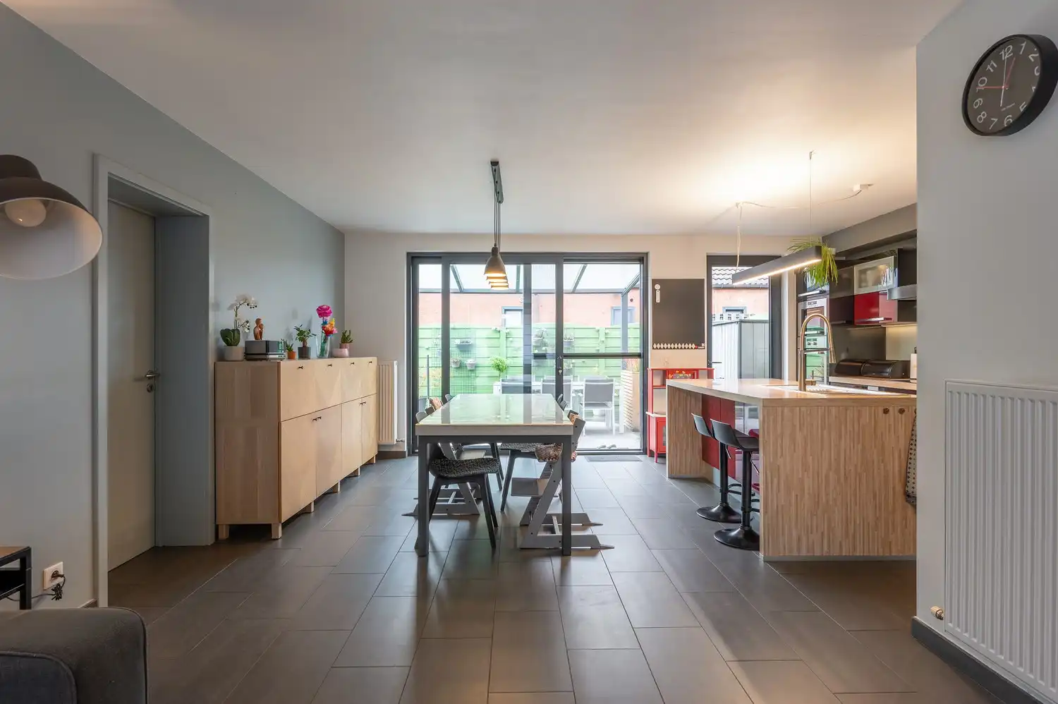 Ruime halfopen bebouwing in een doodlopende straat in Kontich foto 6