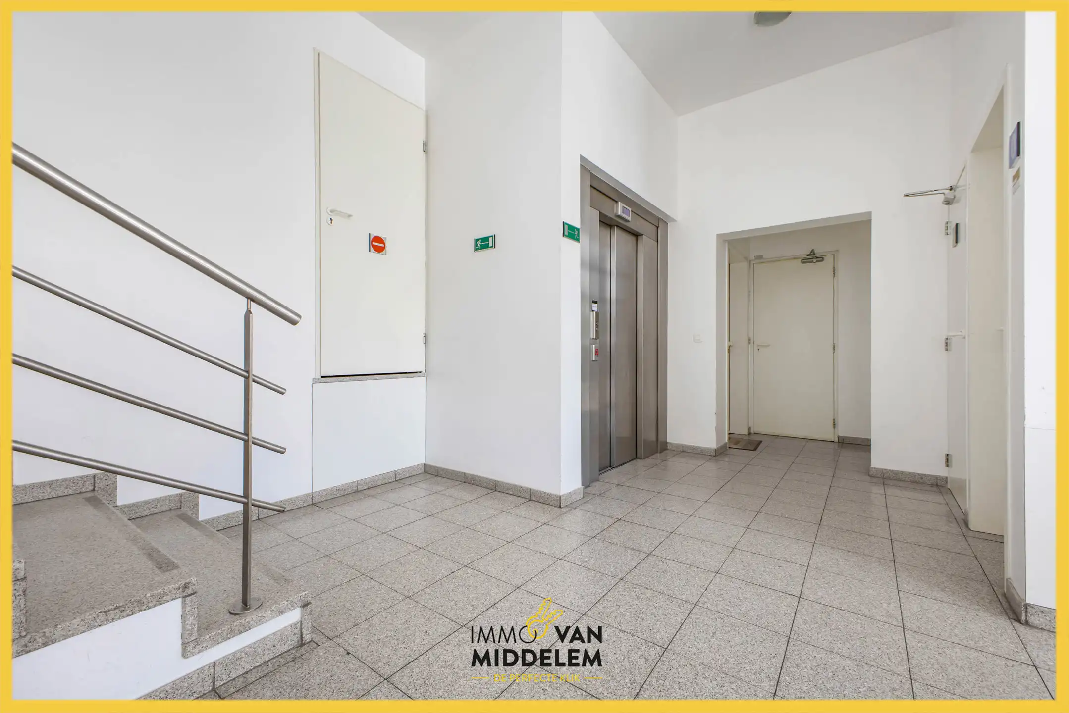 INSTAPKLAAR 2-KAMERAPPARTEMENT MET TERRAS EN PARKING foto 16