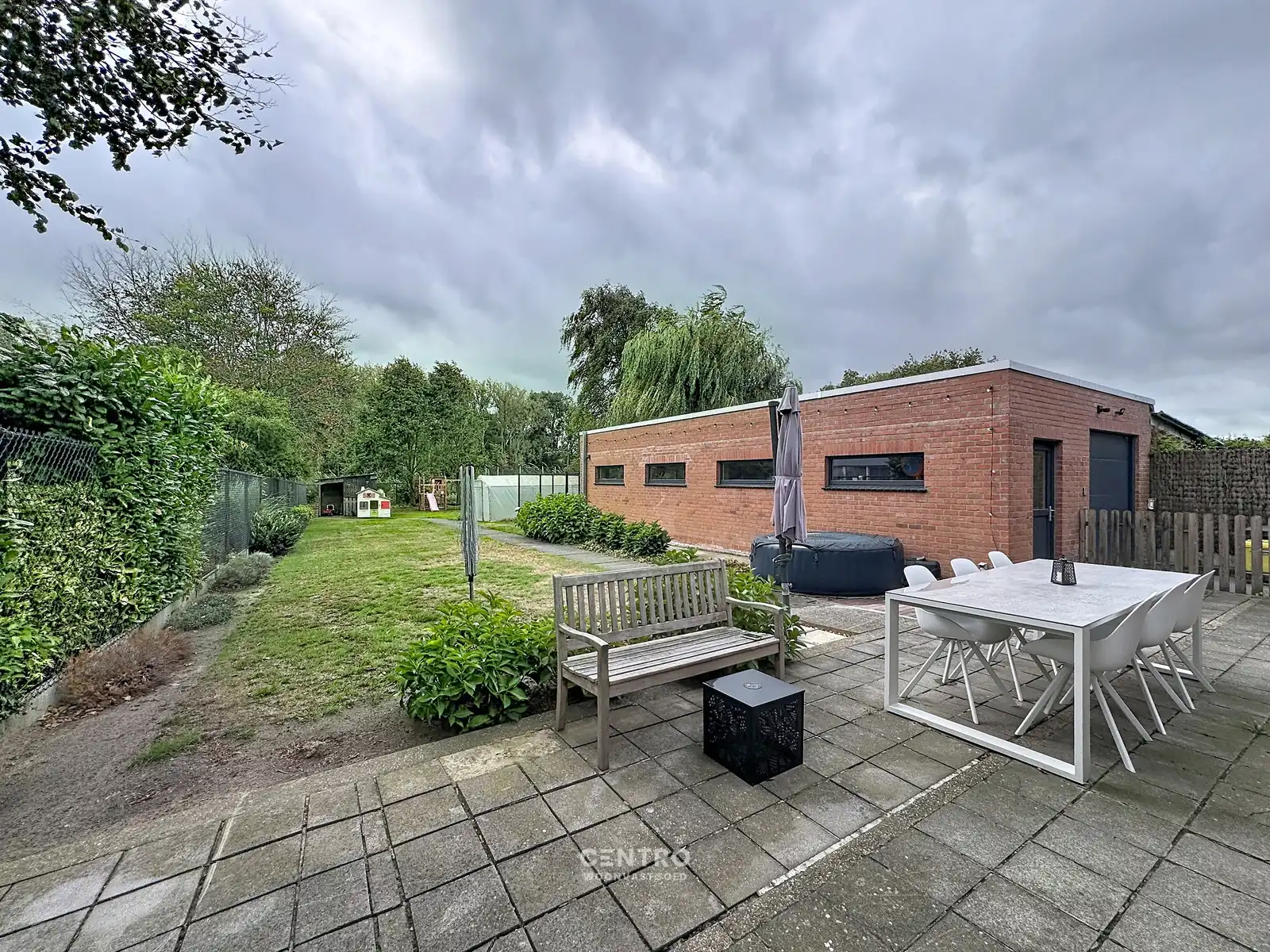 GERENOVEERDE VILLA  met 5 slpks, opslagruimte en ZUIDgerichte tuin! foto 26