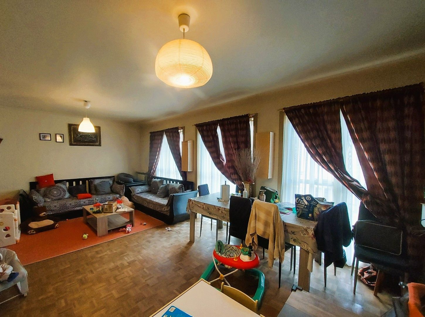 APPARTEMENT / 2 RUIME SLPK / 99M² / STAANPLAATS foto 2