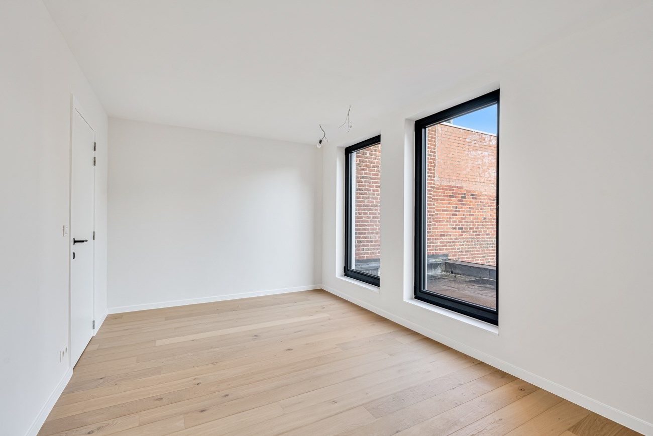 Instapklare nieuwbouwwoning met 4 slaapkamers, 2 badkamers en garage foto 16