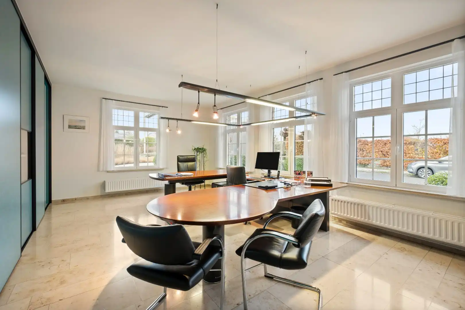 KWALITATIEF AFGEWERKTE VILLA IN RUSTIGE WIJK MET EPC B (172), 4 SLPKS, DUBBELE GARAGE EN 325M² BEW. OPP. foto 17