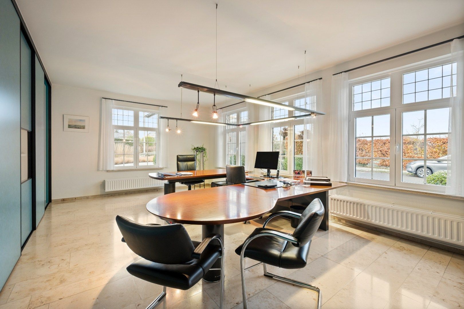 KWALITATIEF AFGEWERKTE VILLA IN RUSTIGE WIJK MET EPC B (172), 4 SLPKS, DUBBELE GARAGE EN 325M² BEW. OPP. foto 17