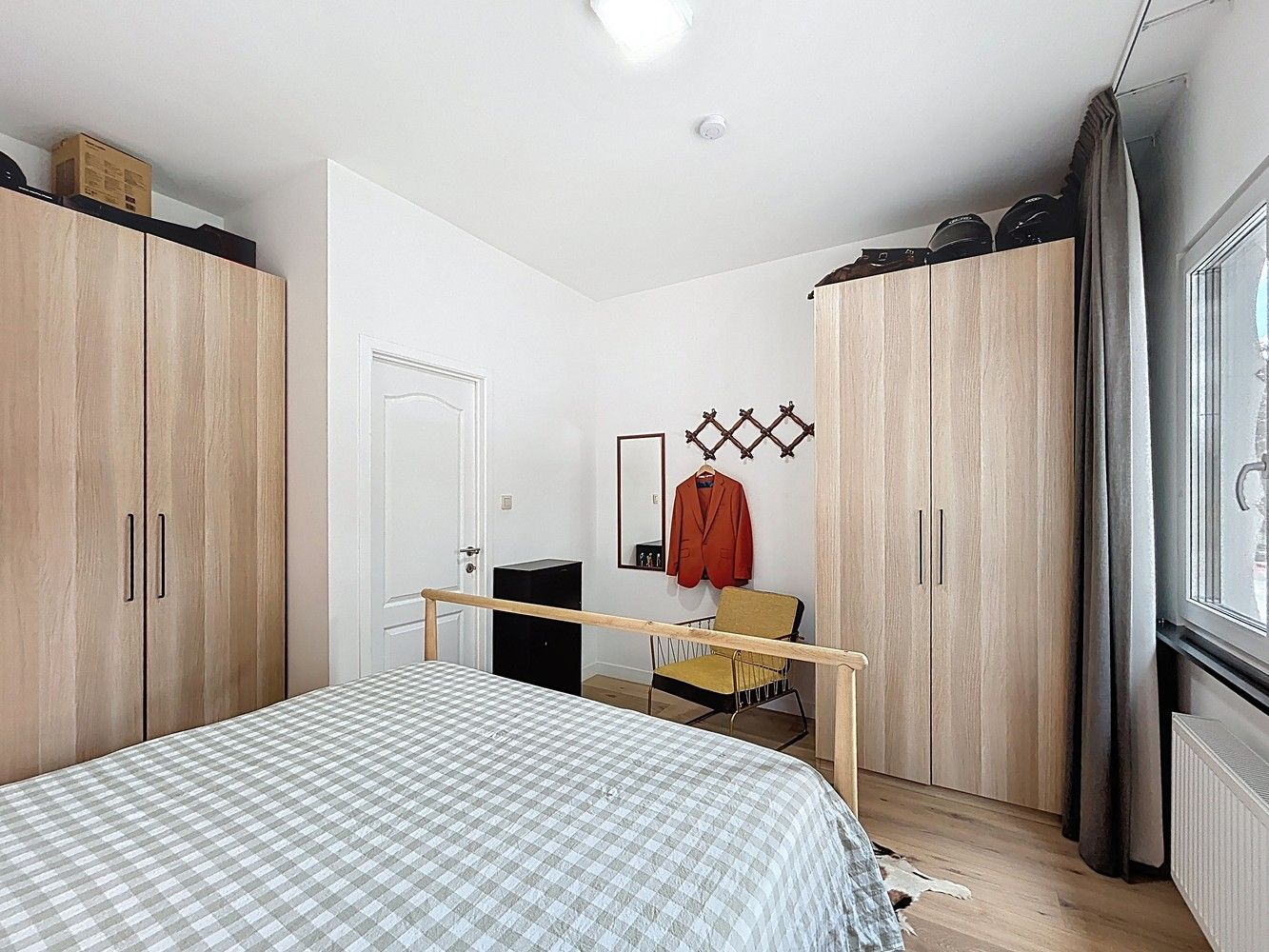 Lichtrijk appartement met terrasje in kleinschalig gebouw! foto 12
