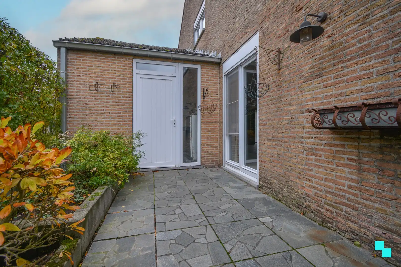 Verrassend ruime HOB met praktijk te Sint-Henricus foto 35