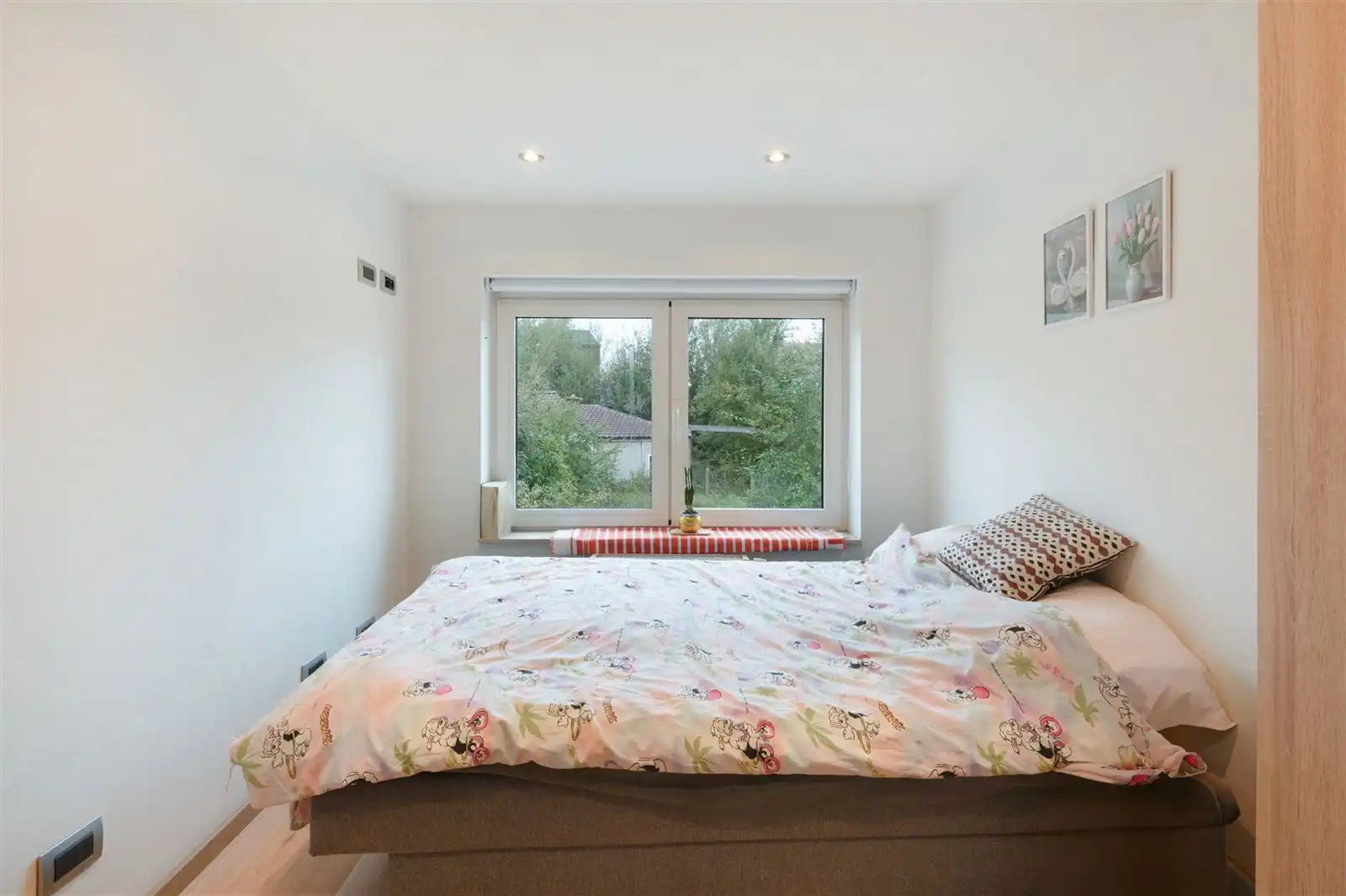 Ruime gerenoveerde gezinswoning zonder tuin foto 13