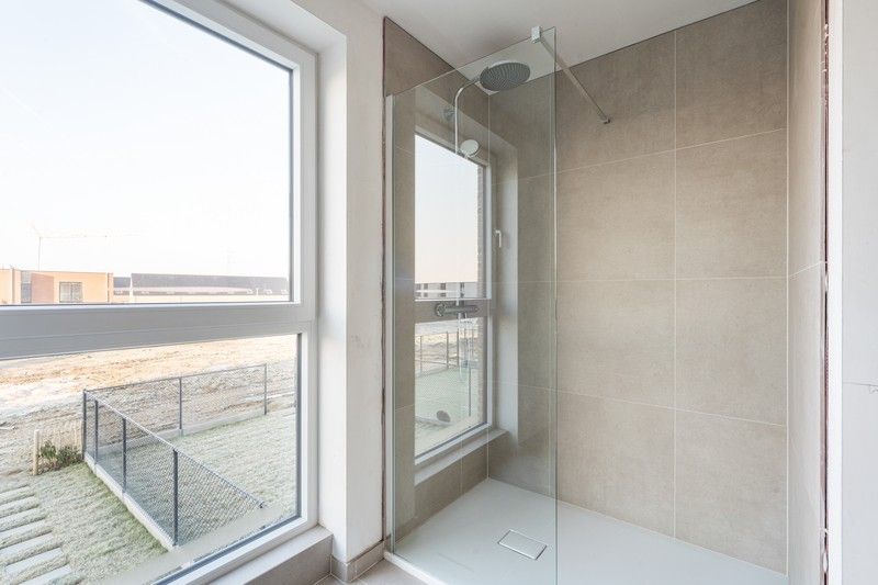 Instapklare nieuwbouwwoning met zonnige tuin te Roeselare foto 14
