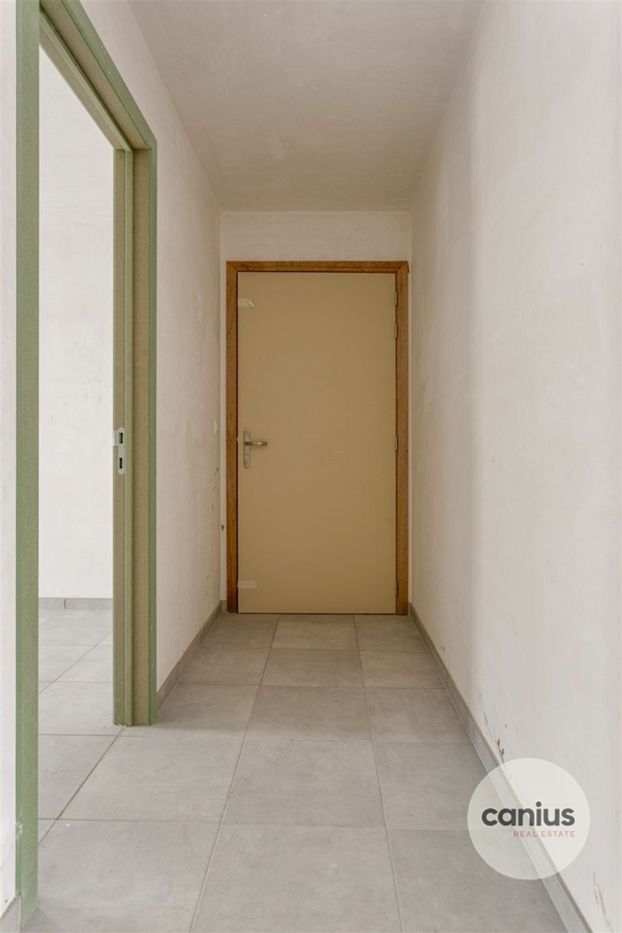 APPARTEMENT MET 2 SLPKS NABIJ HET CENTRUM foto 7