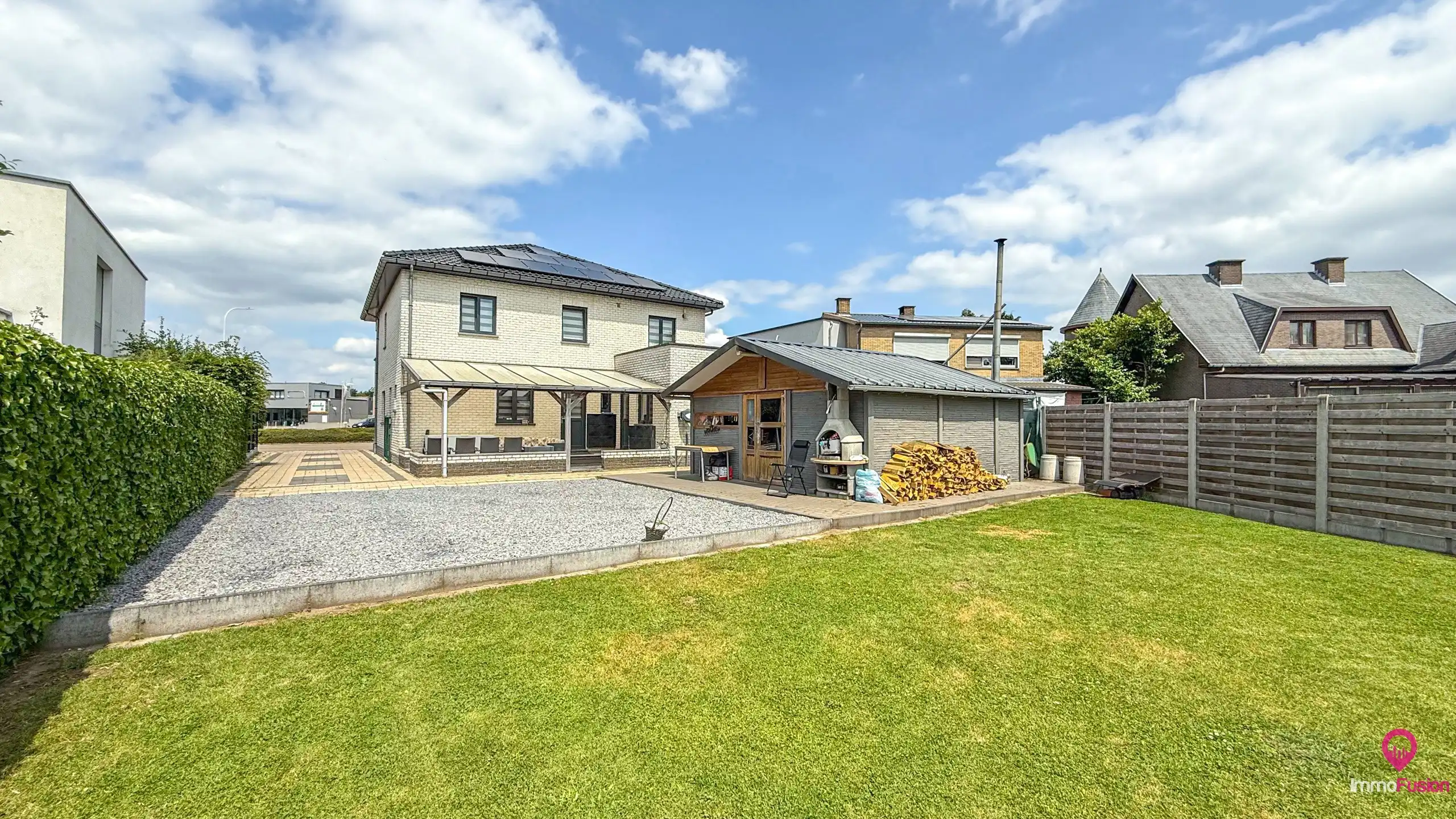 Ruime woning van 285m² met 5 slpks en apart bureel ruimte!  foto 37