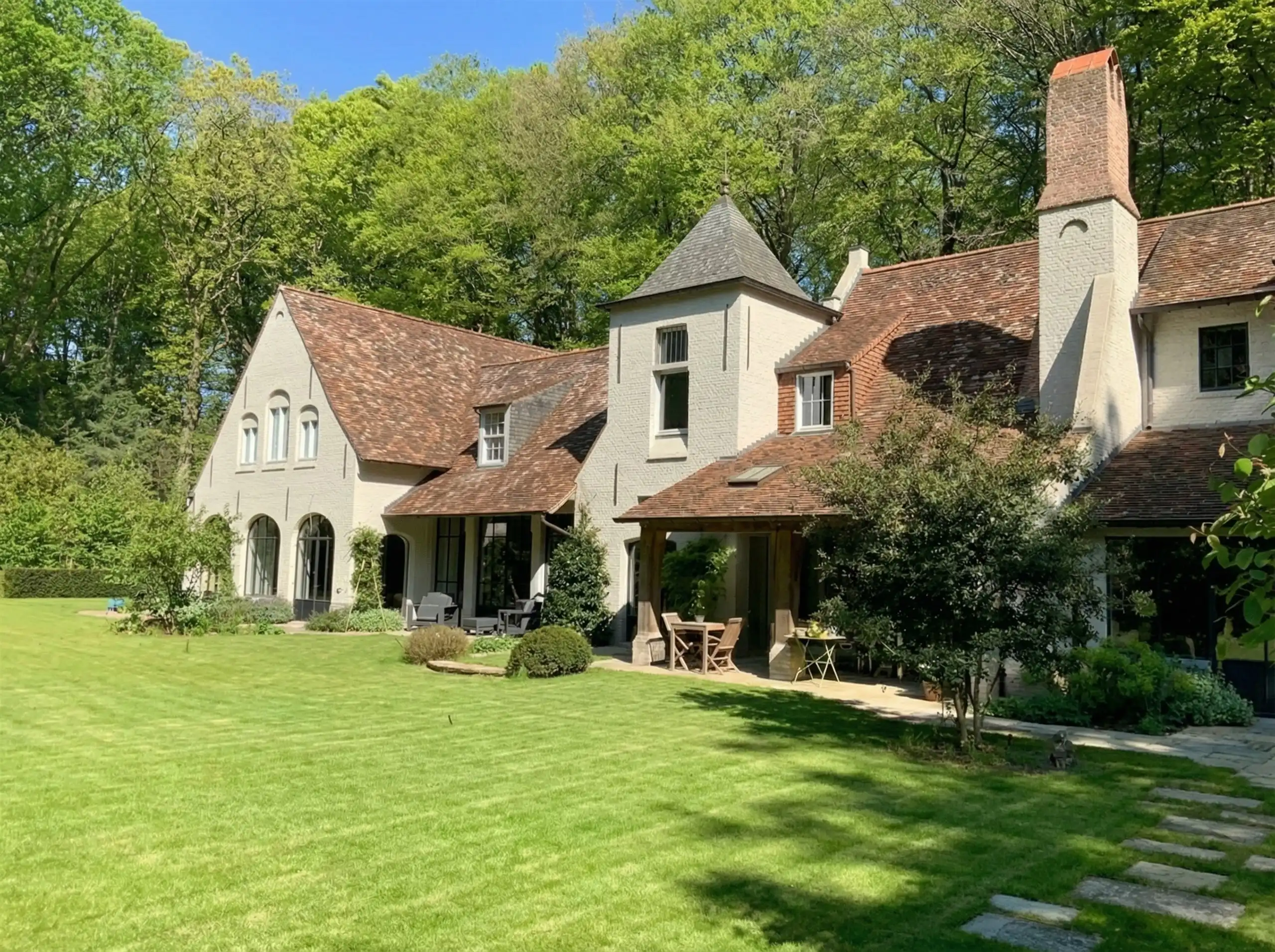 Majestueus Meesterwerk in de bossen van Hertsberge foto 2