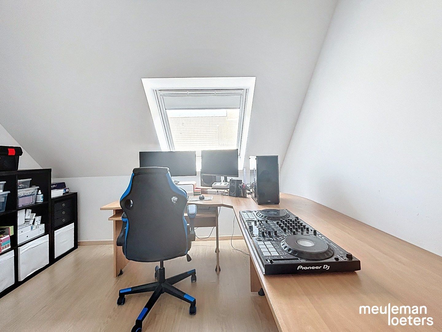 Lichtrijk appartement met autostaanplaats foto 8