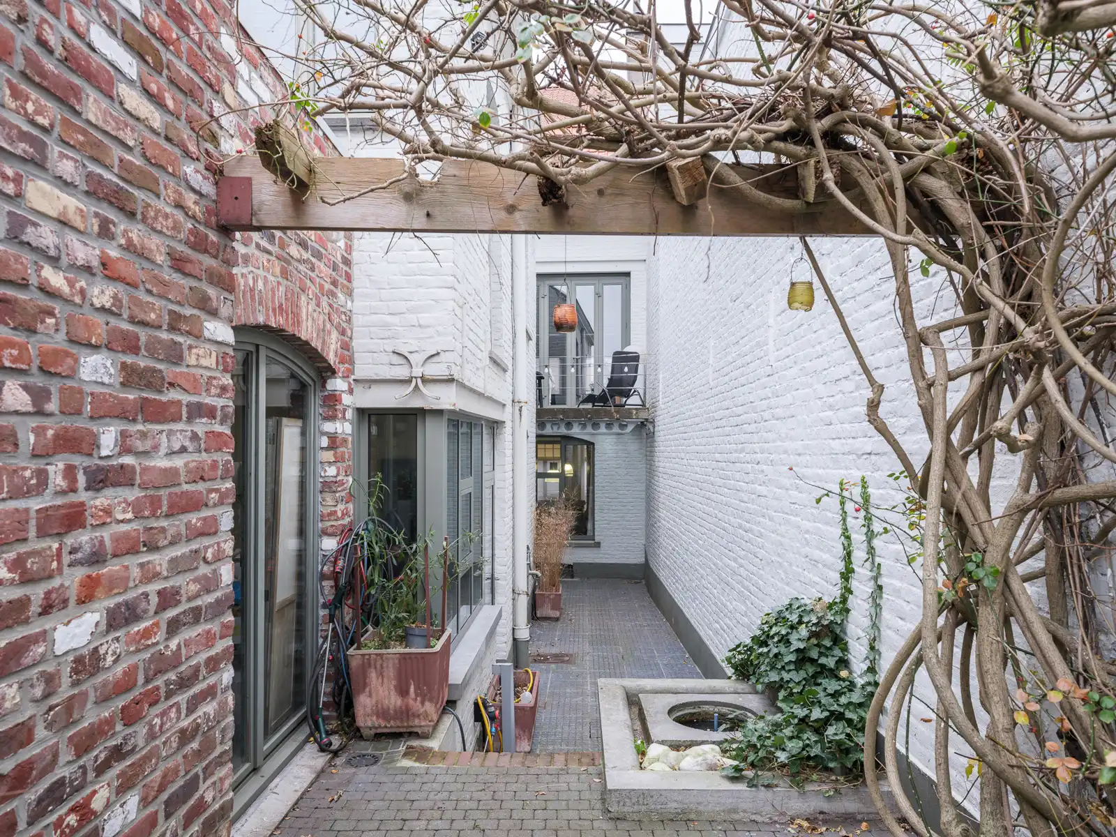 Karaktervolle herenwoning met professionele mogelijkheden foto 16