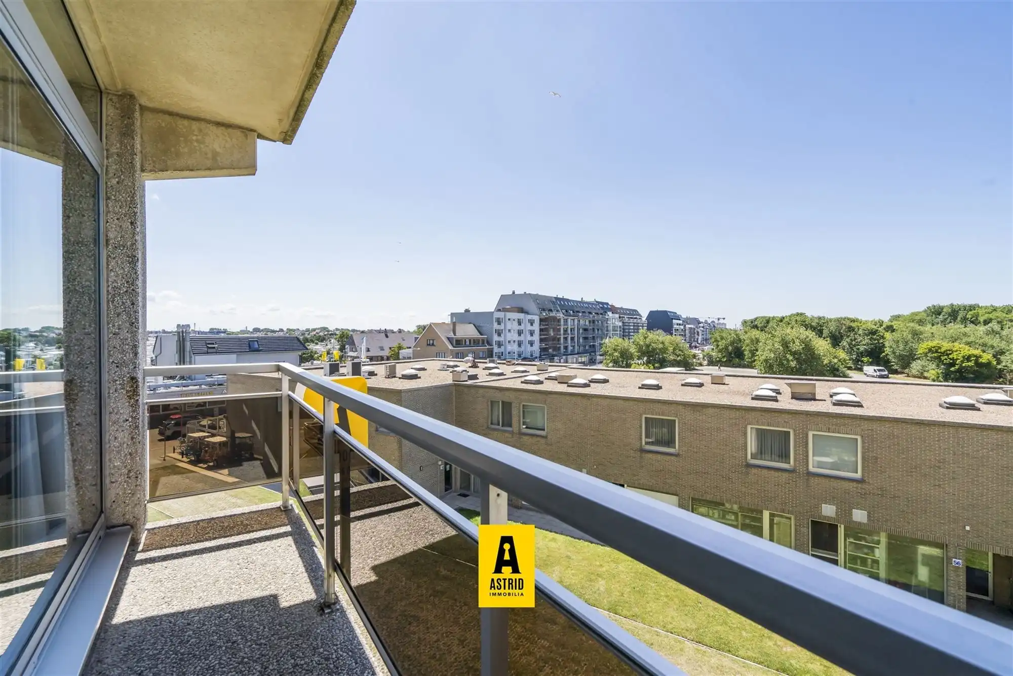 Ruim en zonnig appartement aan zee! foto 6